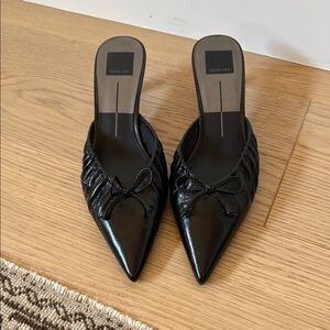 Dolce Vita Black kitten heels